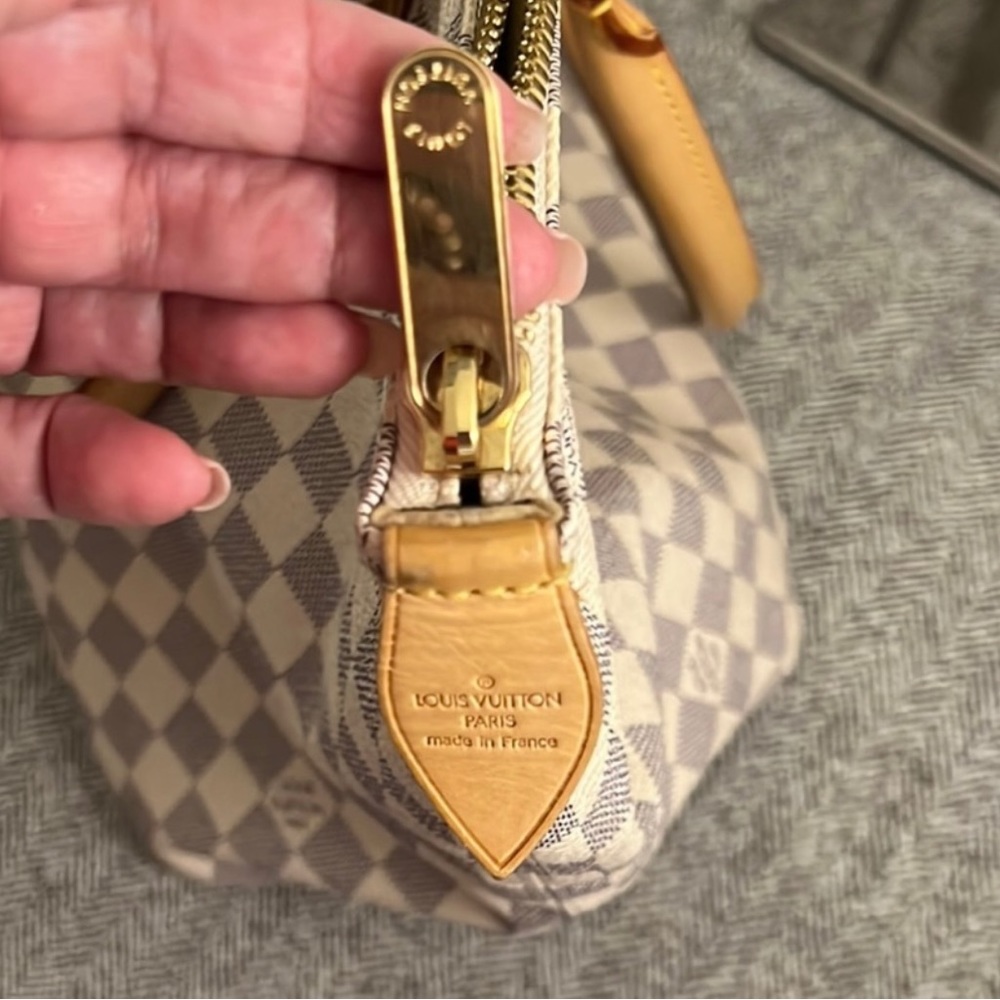 Louis Vuitton White Azure Saleyea PM - Picture 14 of 15